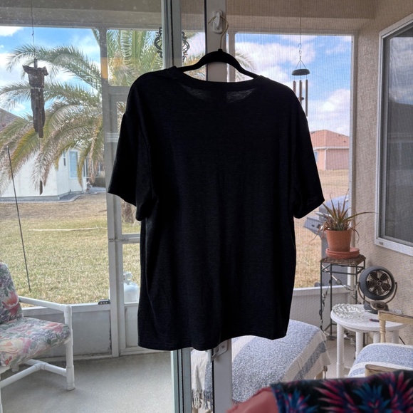 “Be Kind” Graphic Tee – Size (XXL) - Picture 4 of 4